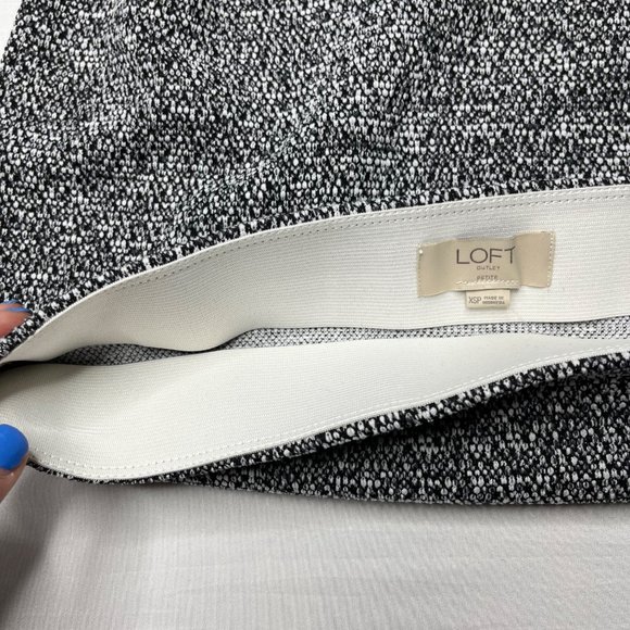 LOFT Tweed Pencil Skirt Womens Black White Speckled Pull On Size XSP - Picture 8 of 9